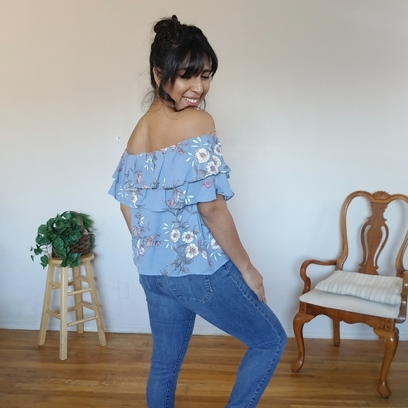 FLASH SALE⚡BLEU FORTRESS RUFFLE FLORAL TOP - Picture 6 of 11